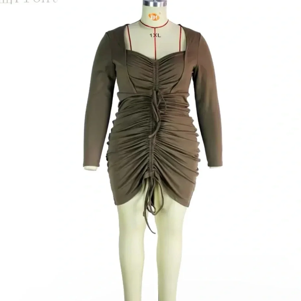 NEW💕 Plus Size Drawstring Dress - Picture 4 of 8